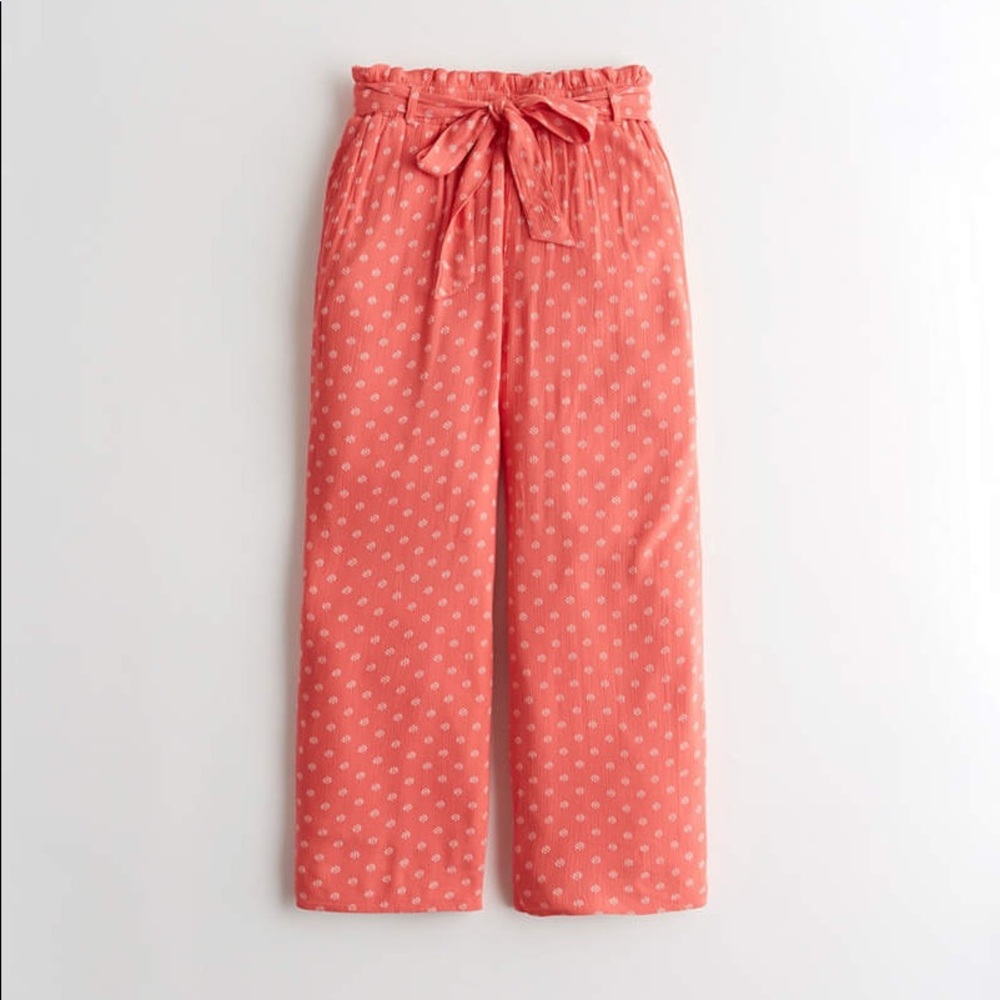 NWT HOLLISTER High Rise Paper Bag Culottes pants